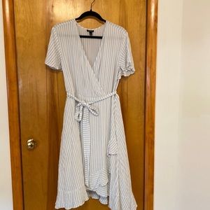 Short Sleeve White and Navy Wrap dress